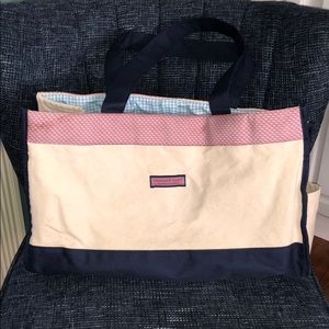 Vineyard vines beach tote